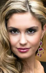 Агата Муцениеце